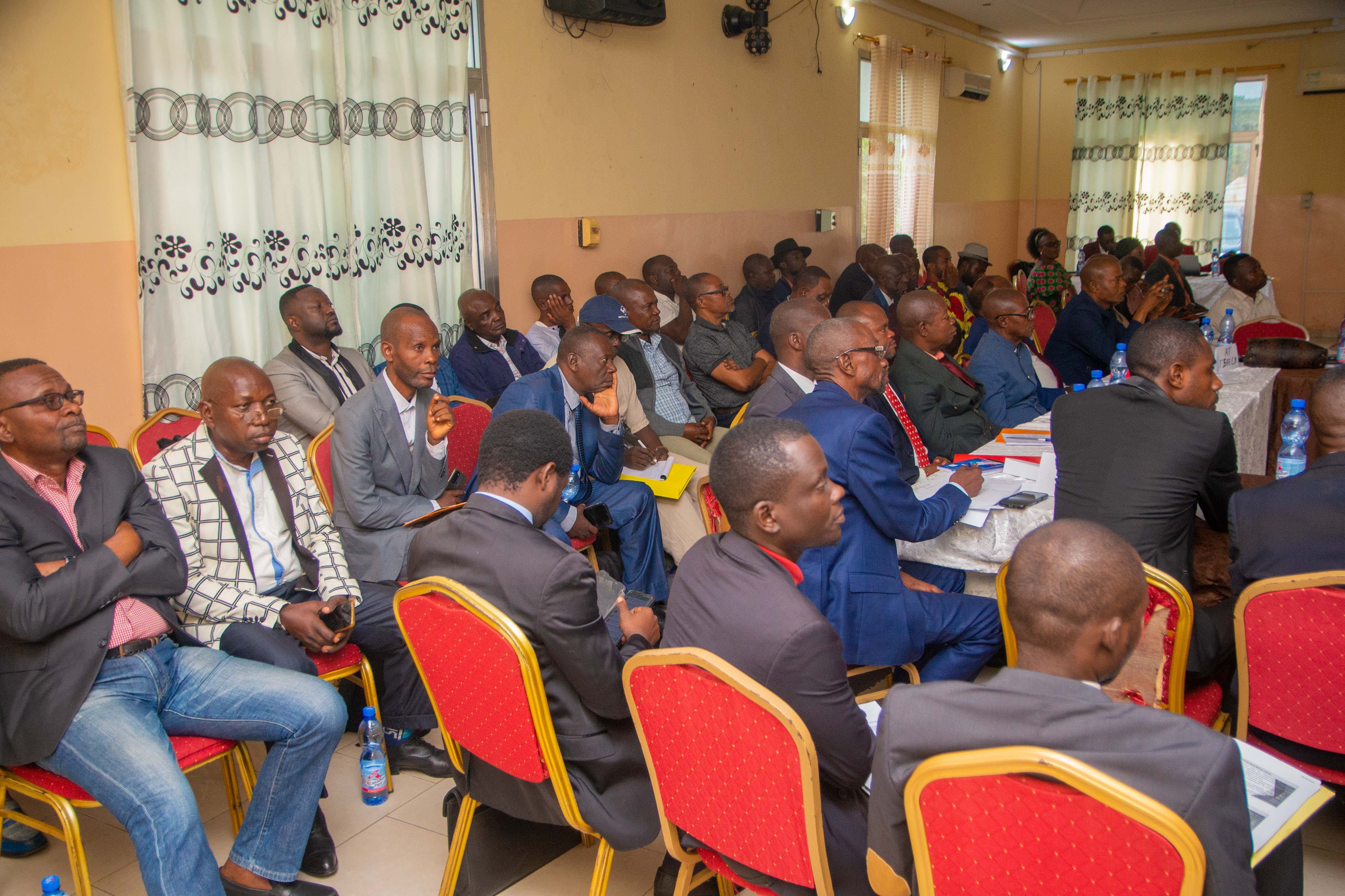 Photo2- Vue en salle des délégués aux Négociations entre le Gouvernement de la RDC et la Banque mondiale